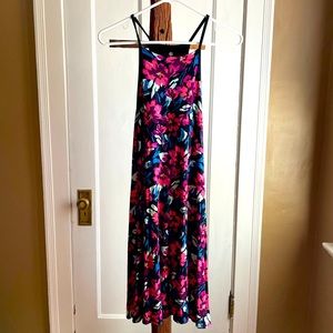 Floral So Swing Dress Small